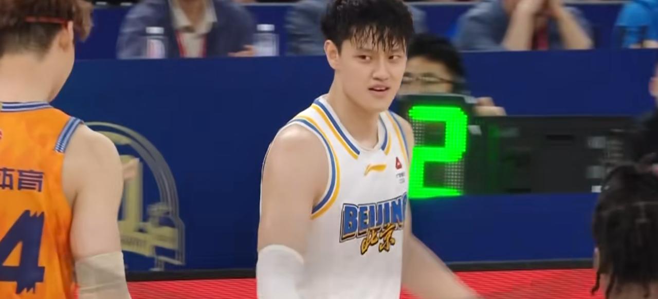 CBA季后赛剧情大翻转，北京北汽队状态神勇，多点开花，三军用力。最终，以99比8