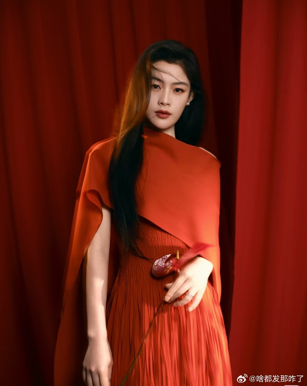 陈丽君微博之夜妆造图，就是那种好正的美