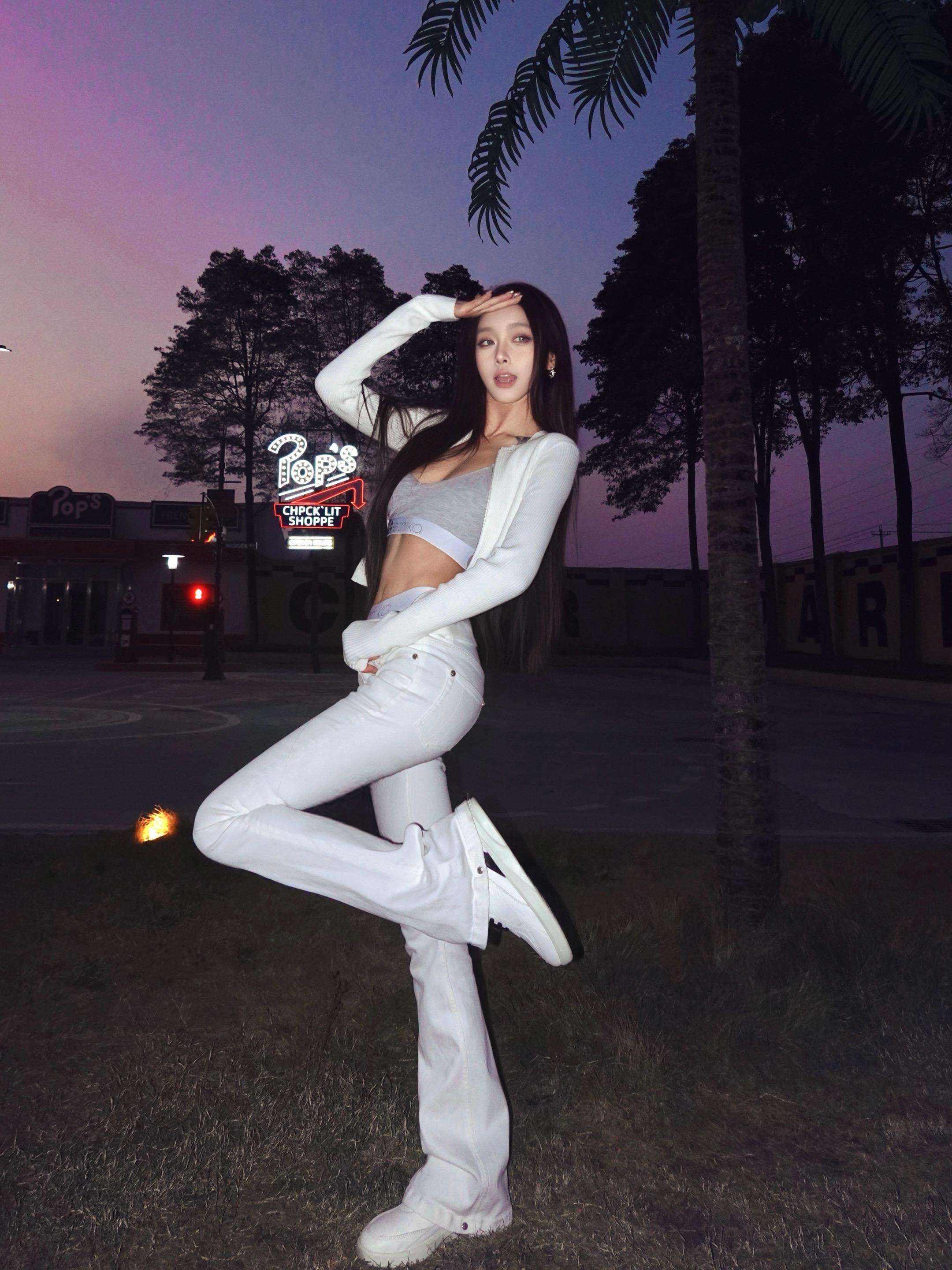 小幅度pose收藏✨简单显腿长的站姿合集