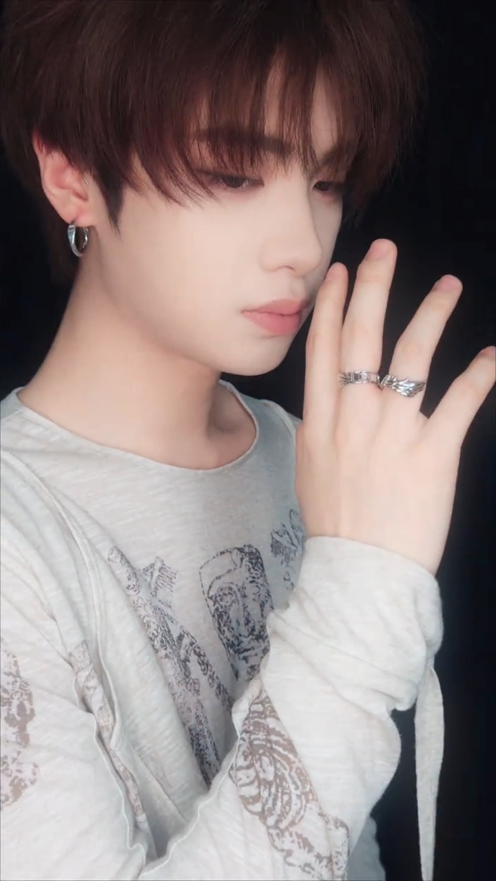 看起来质感很不错啊，做工也蛮精致的 ​​​
