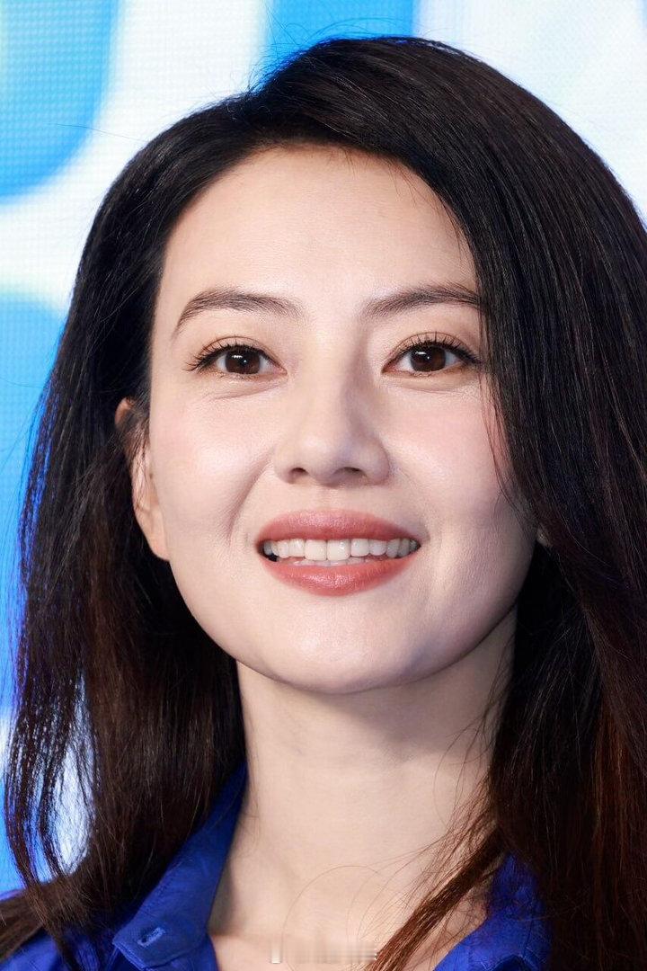 高圆圆白到发光，她是谁的白月光！ 