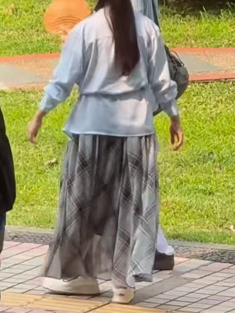 亲爱的客栈 绝美背影一张！亲爱的客栈，你最灾难！ 