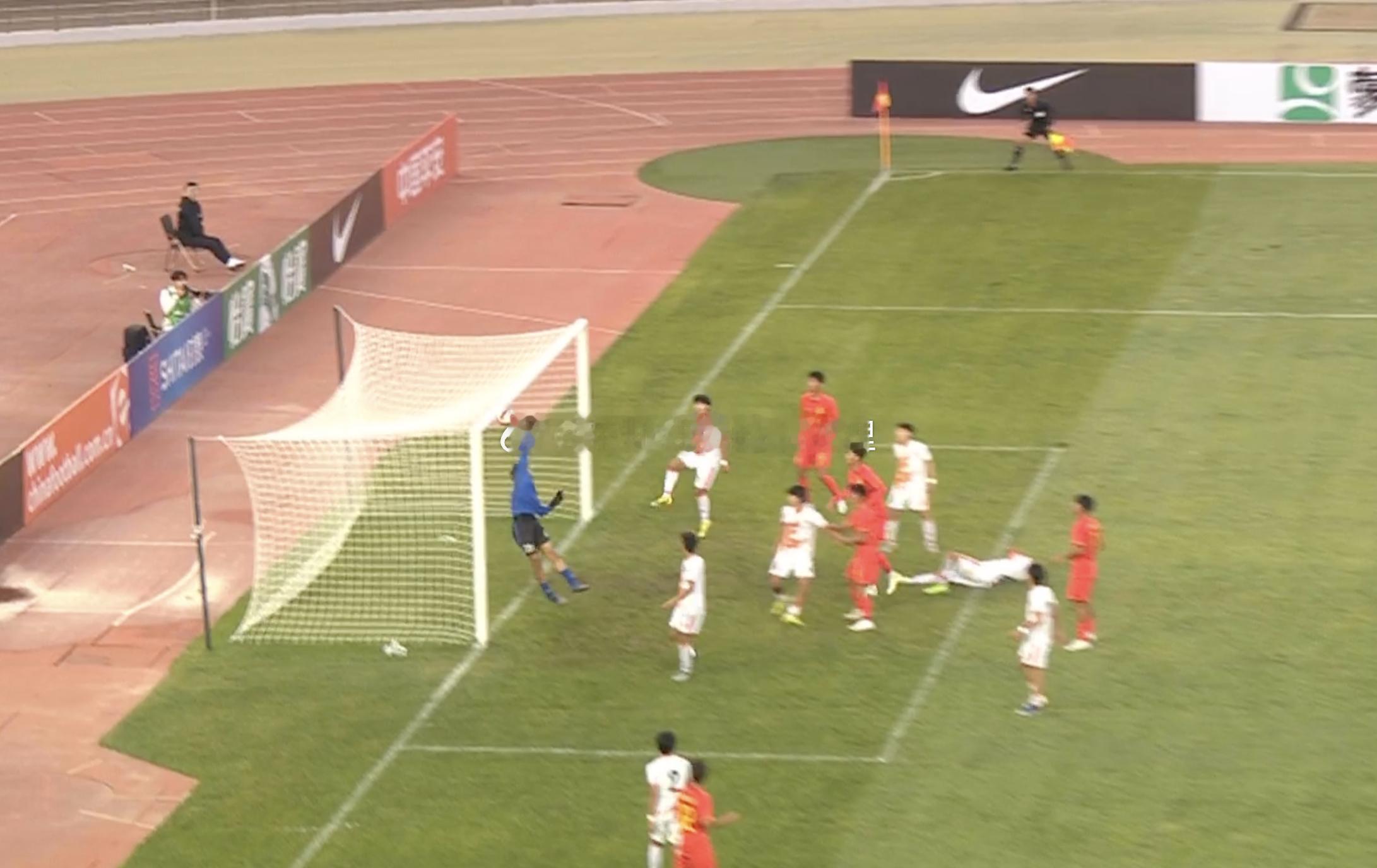 艾比布拉神仙球 U16国少4-0领先不丹 #国足vs不丹##国足18强赛##国足