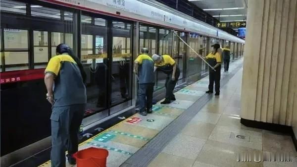 哈尔滨全体市民及游客请注意！

哈尔滨地铁已经启动秋季环境集中整治工作，对各个站
