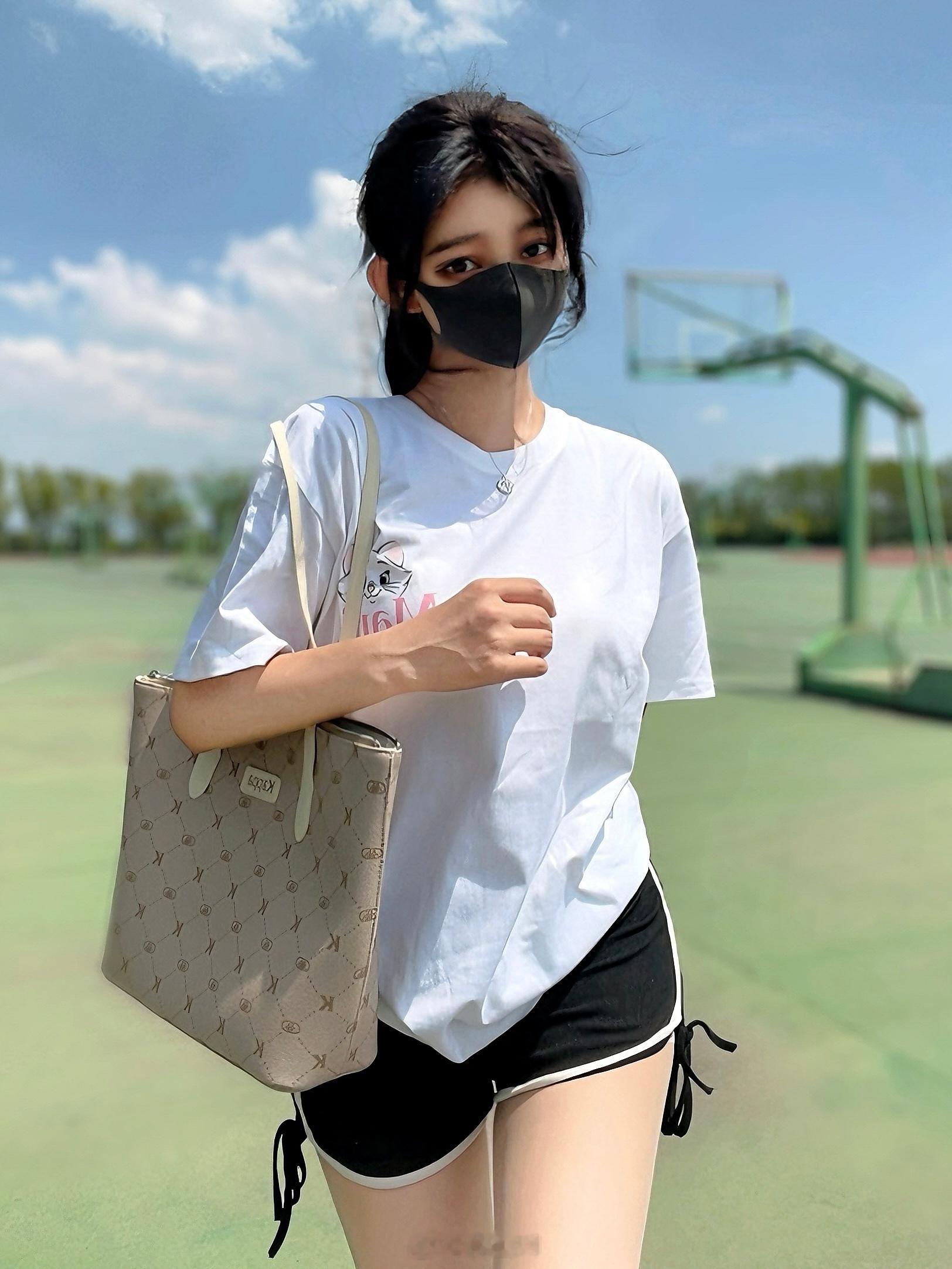 偷偷运动变美#ootd##新星闪光计划##分享我的微宇宙# ​​​