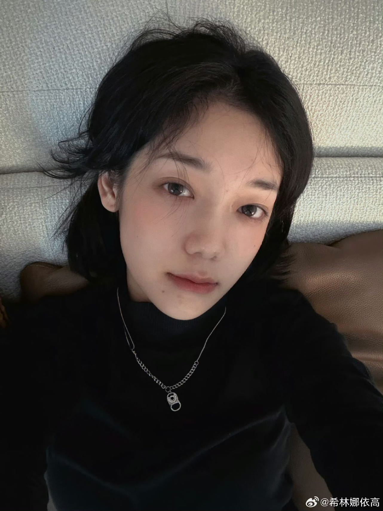 希林娜依高谈伯克利没毕业谁懂啊！真的笑不活了！原来漂亮姐姐是悄悄努力型人格，想偷