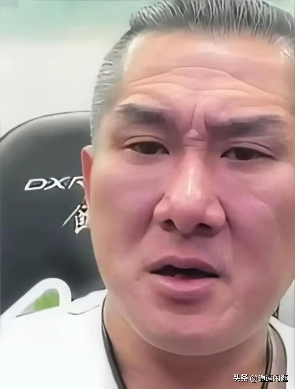 馆长直接泣不成声哭了
馆长这次来大陆，他说，现在最让我感动的是，不是因为他大，不