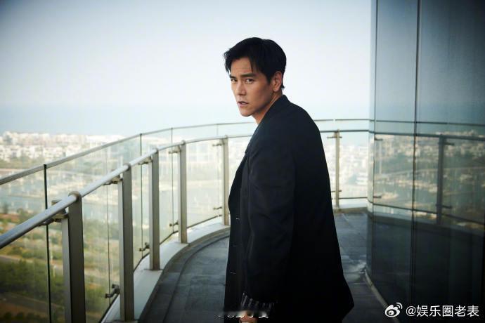彭于晏李昀锐同框好绝 彭于晏和李昀锐同框太绝了！成熟型男与阳光少年的完美组合，腕