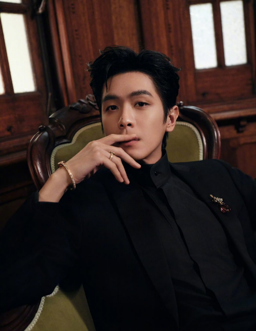 张若昀 谁说演员不能看镜头张若昀演技从来不会让人失望！期待人之初