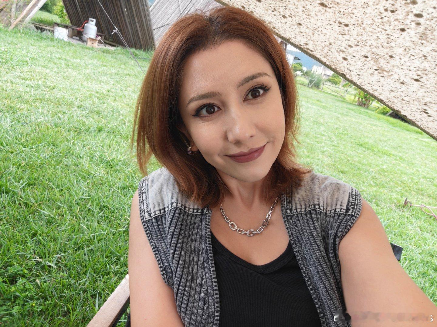 昆明这天气真不错，太适合在草坪拿着咖啡慵懒一下午啦 ​​​