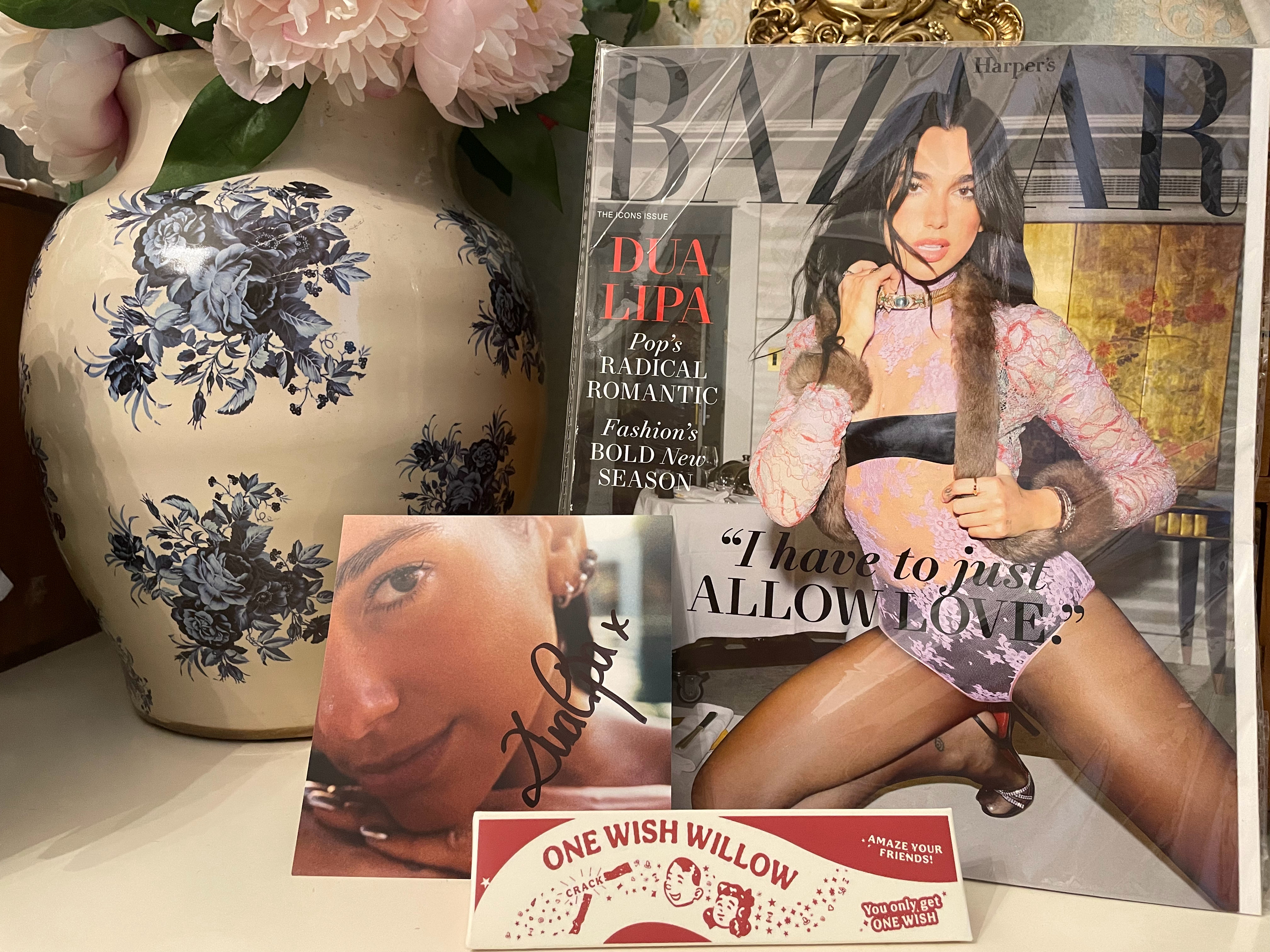 DuaLipa  8/22生日福利：抽1⃣️名幸运拉屎赠“时尚芭莎”杂志一本➕R