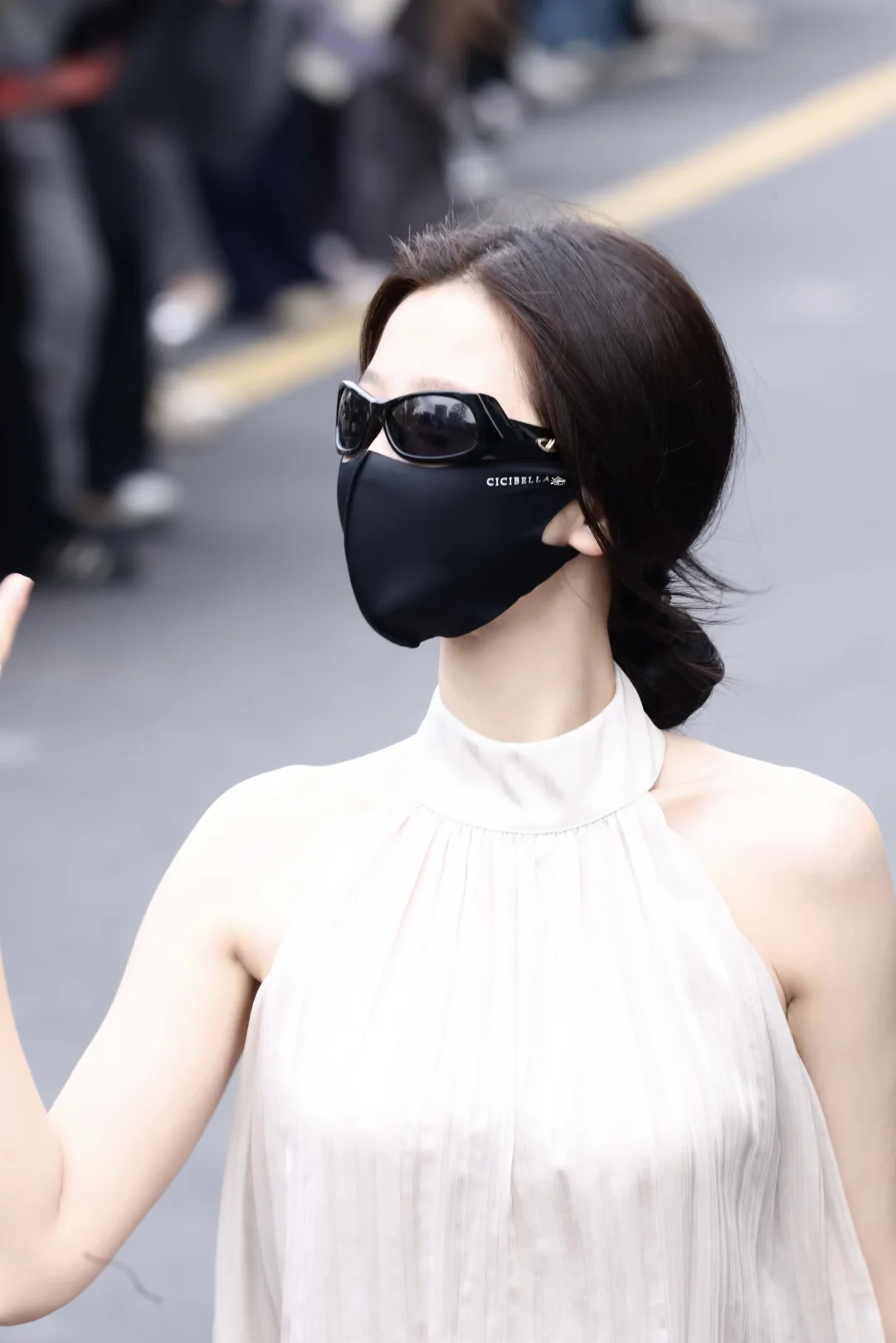女神你这样会不会有点太美了..