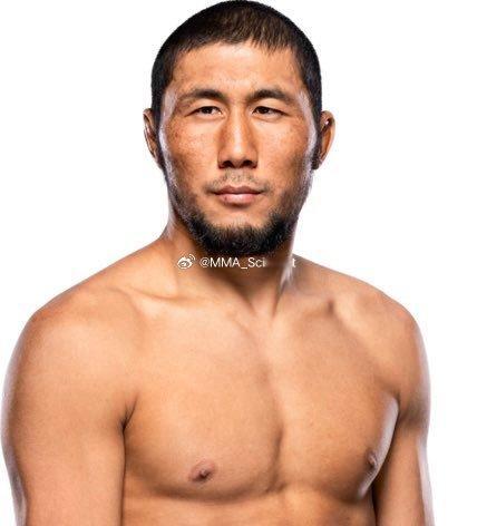 他俩都是28岁马哈切夫VS加里UFC 330