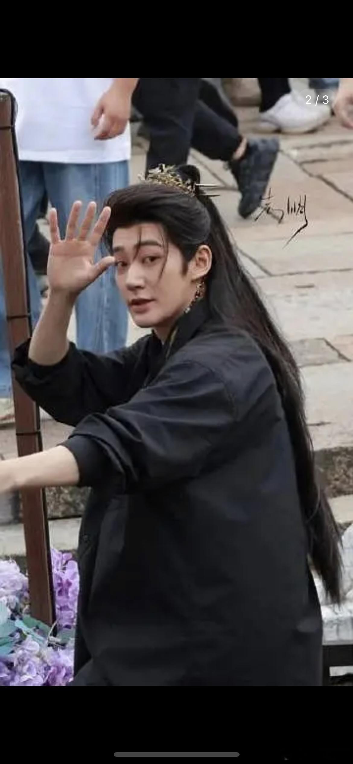 网友说邓为跟05🌸一起演戏感觉差辈了 