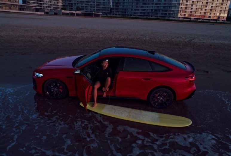 三厢留给过去掀背才是主流 Sportback 从未停止进化的脚步。标志性的掀背设