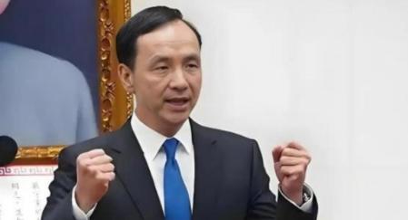 中国大陆要清醒了，台湾只要有马英九，朱立伦，郑丽文，想实现和平统一，有点难，这三