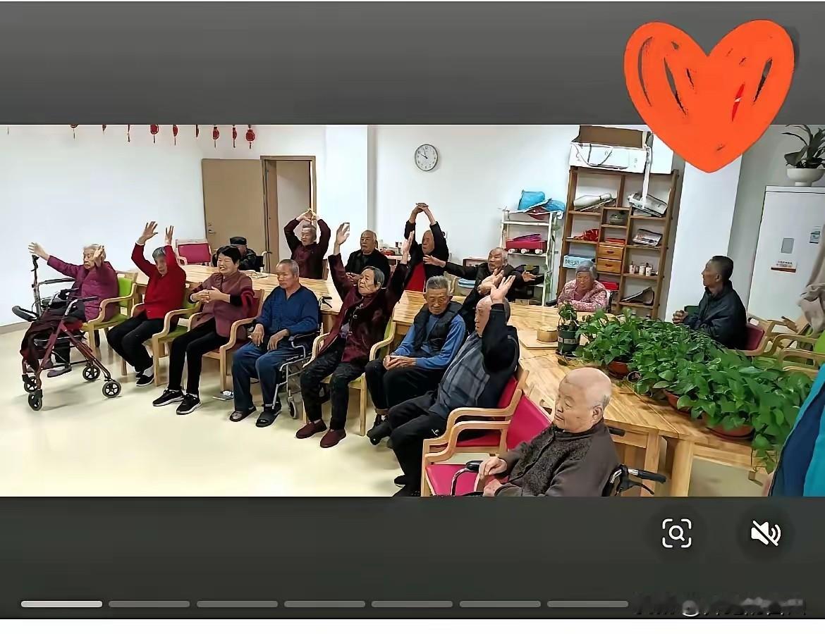 今天就是除夕，养老院里的一幕却看哭无数人！全院90位老人，能被子女接回家过年的寥