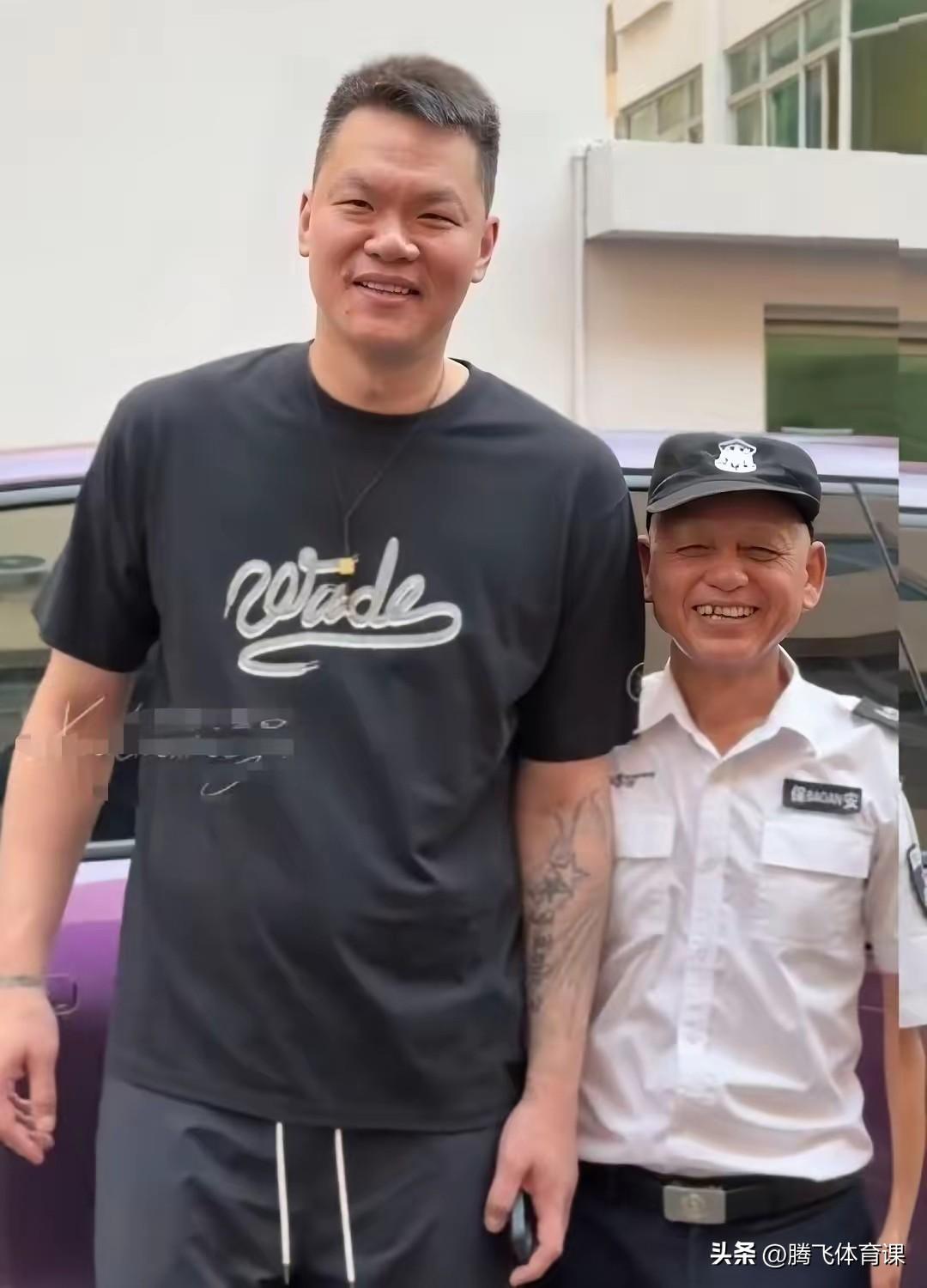 陈海涛召集会议，朱芳雨或参与球队换帅决策。

广东队刚客场惨败上海队第二天，有宏
