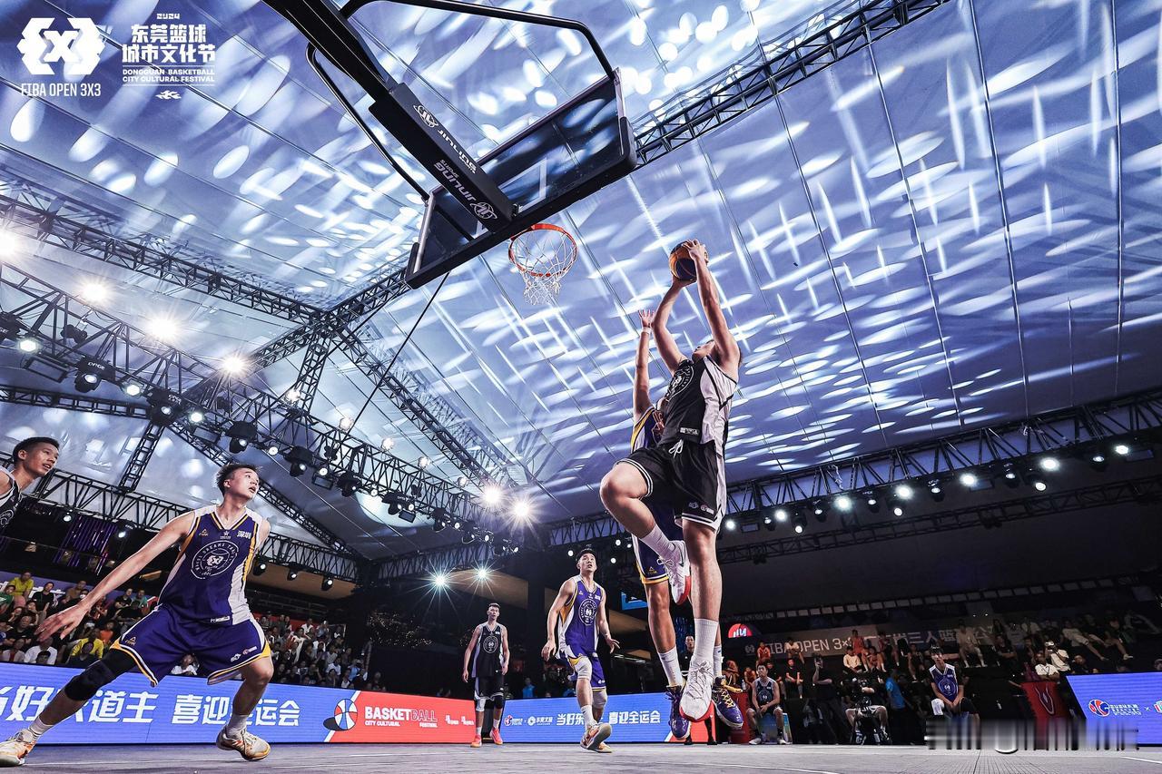 2026 年 4 月下旬，国内外篮球赛事进入关键阶段，‌WCBA 总决赛‌战至 