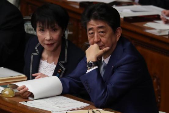 高市早苗想走安培路线，借机对俄示好挑拨中俄？
近期，日本政府频频主动向俄罗斯释放