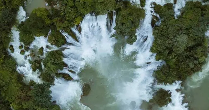 徐霞客|徐霞客错过的地方，如今被称为“中国最美的六大瀑布”之一