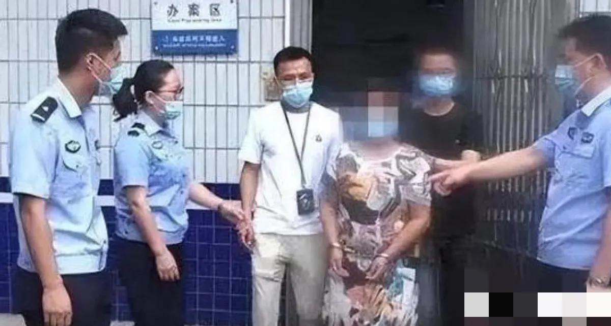 “没想到她竟潜伏27年，”2021年，江西樟树一名幼儿园教师在家长不知情的情况下