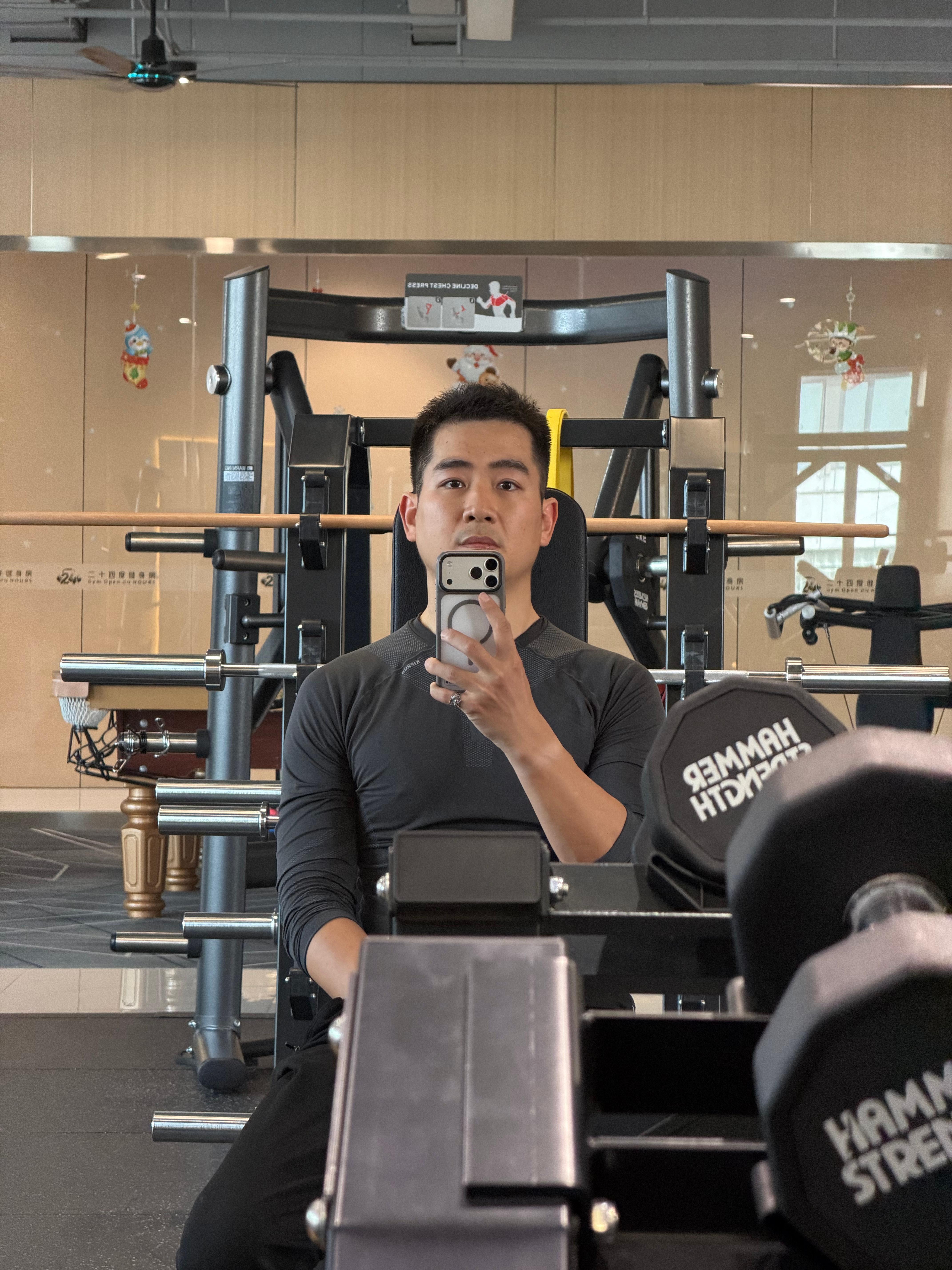 早上跑会儿，下午吃吃吃削峰填谷了算是 邯郸