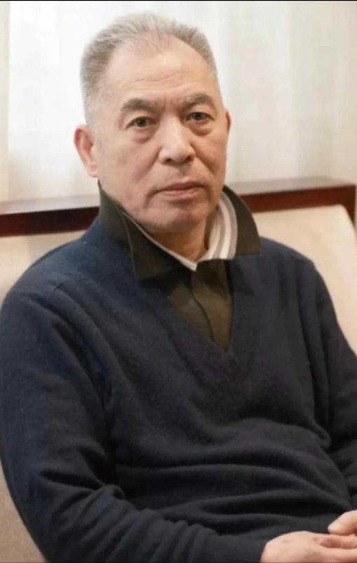 [中国赞]著名作家梁晓声的小姨20多岁时，未婚怀孕，誓死不说孩子的父亲是谁，最后