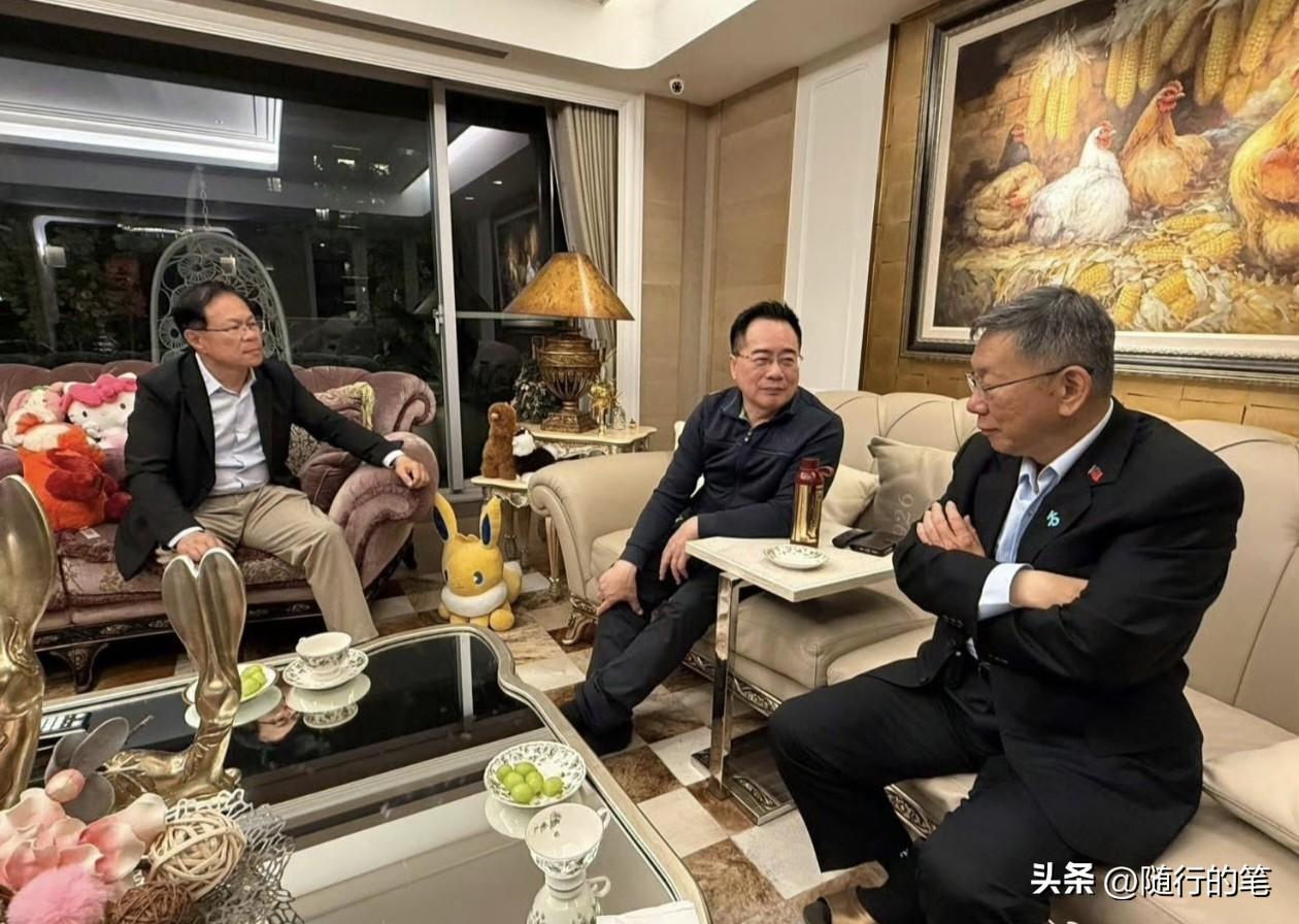 柯文哲连夜探望蔡正元。

果然是不一般的关系，柯文哲在26日刚刚面对被判刑17年