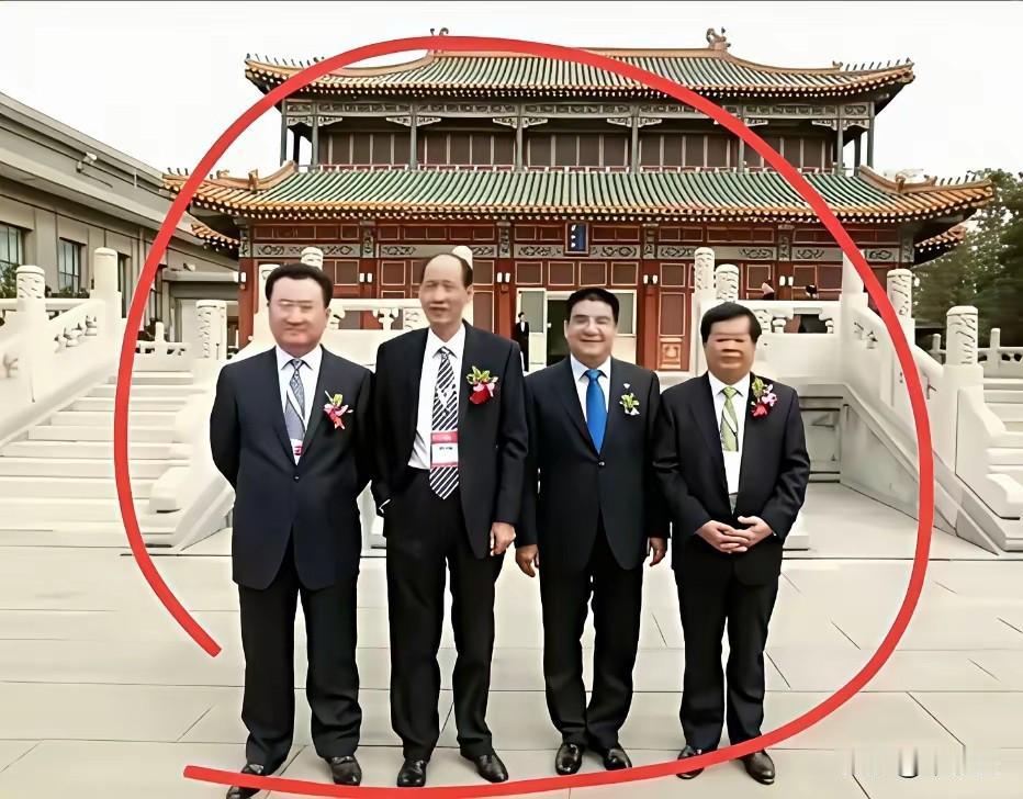 彪哥十五前就己经占在国内慈善一线行列了（王健林，黄如伦，陈光彪，王健林）