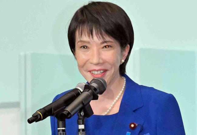 【高市早苗：服用奈良产中药后，我睡眠好多了】据日本共同社和《朝日新闻》消息，当地