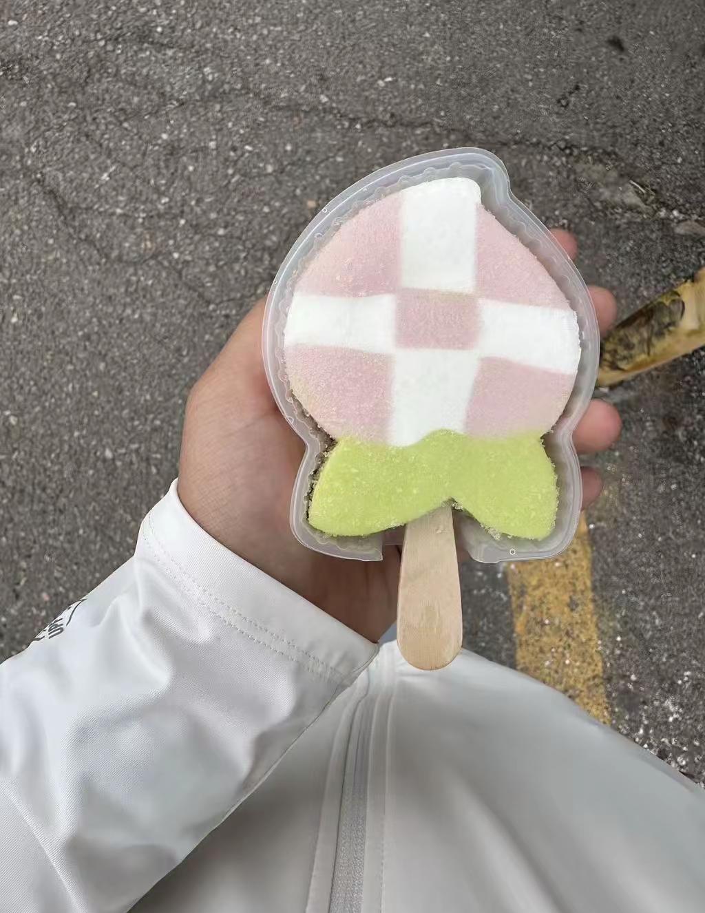 🌍地球 online 提醒您: 请勿在NPC身上浪费太多时间，避免影响玩家自身