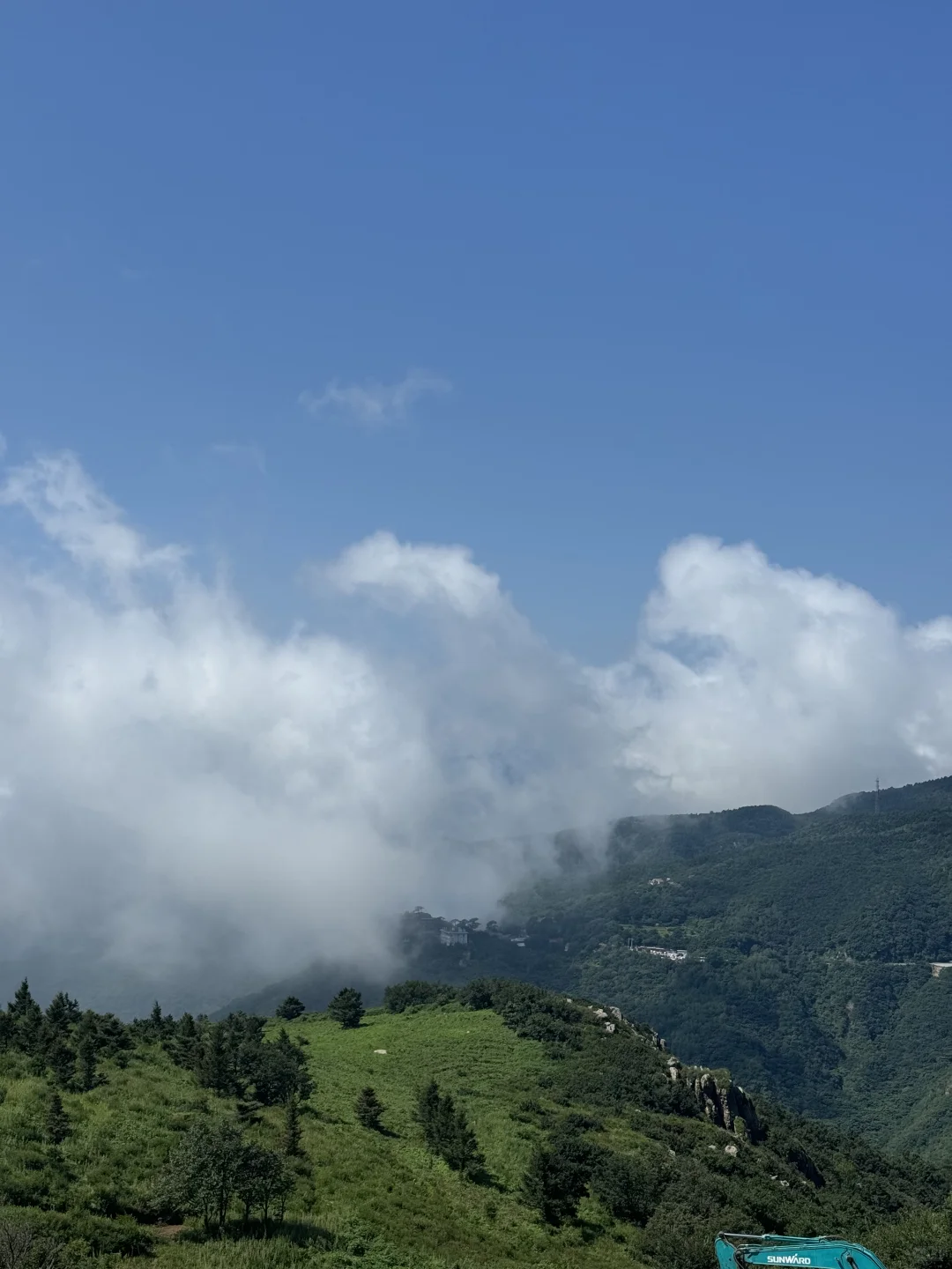 妙峰山云海出现了，这次冲对了