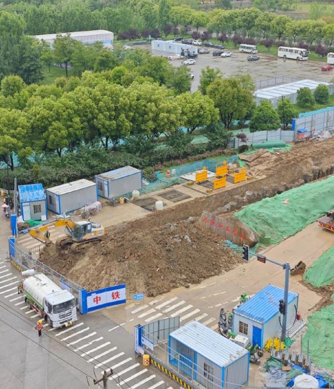 进度加快！[机智]
涉及合肥南二环西延项目！[小鼓掌]
市民实拍：南二环西延 新