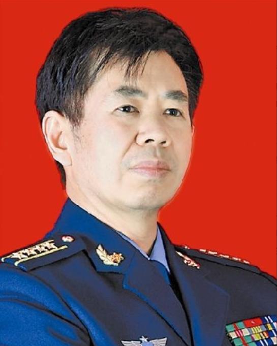 戴旭：对美国根本不用怕！如果美国军舰再敢闯中 国海域，就应该打，导弹打光了，就用