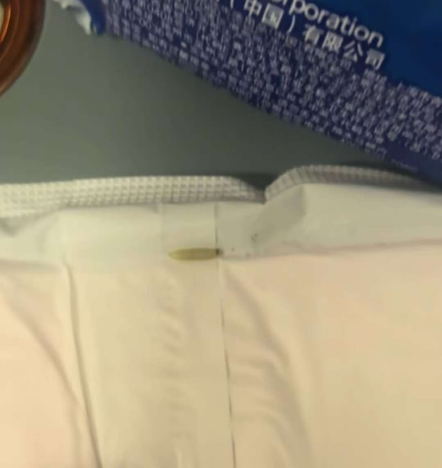 【苏菲卫生巾被曝有活虫，客服：非产品质量问题】苏菲回应卫生巾被曝有活虫 近日，有