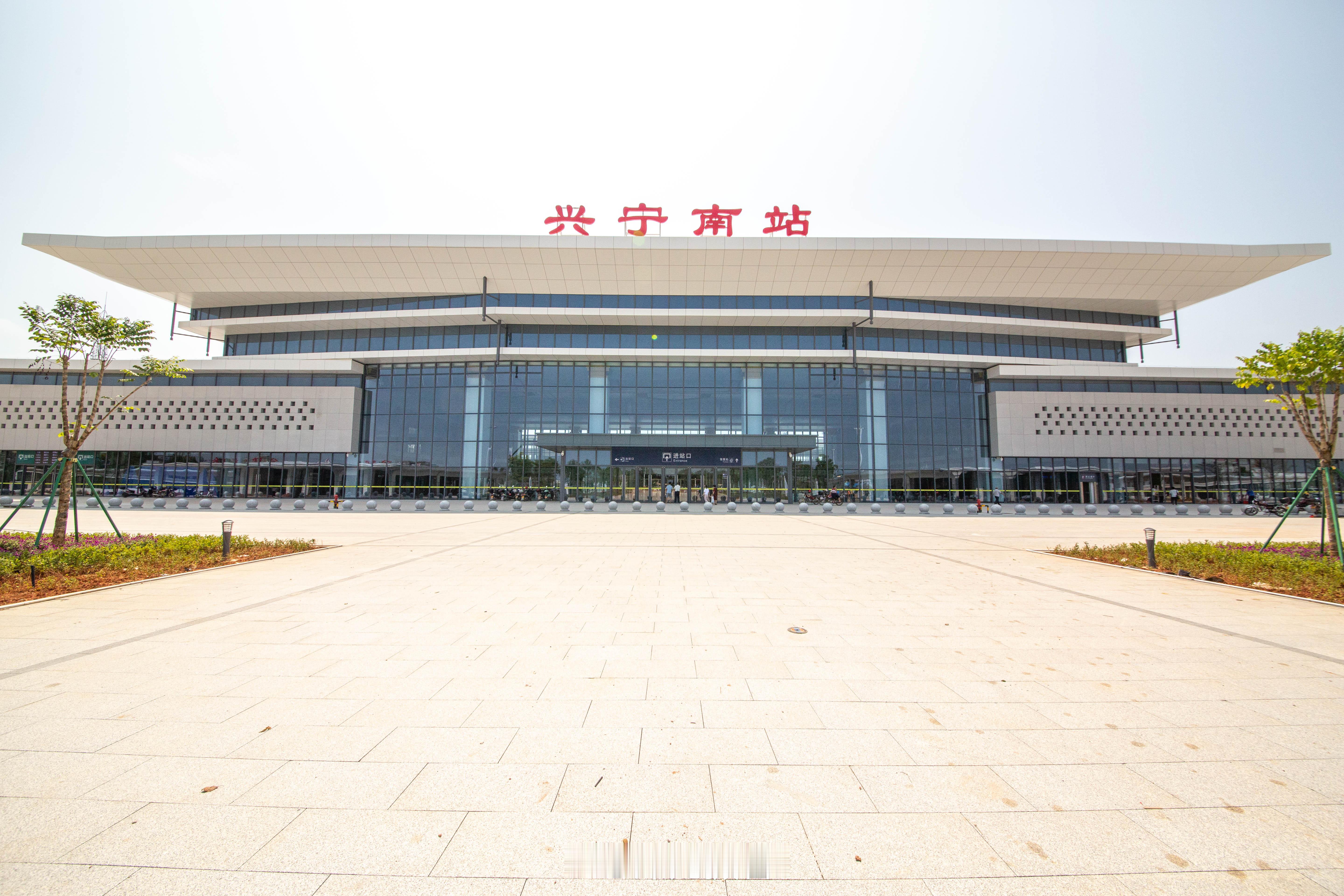 广东一条重要的高铁线路：“梅龙高铁”开通在即，沿途各停靠站点设计理念体现了独特的
