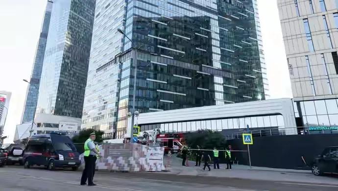 无人机再攻莫斯科！
俄罗斯首都莫斯科再次遭到无人机的袭击，并且袭击目标包括莫斯科