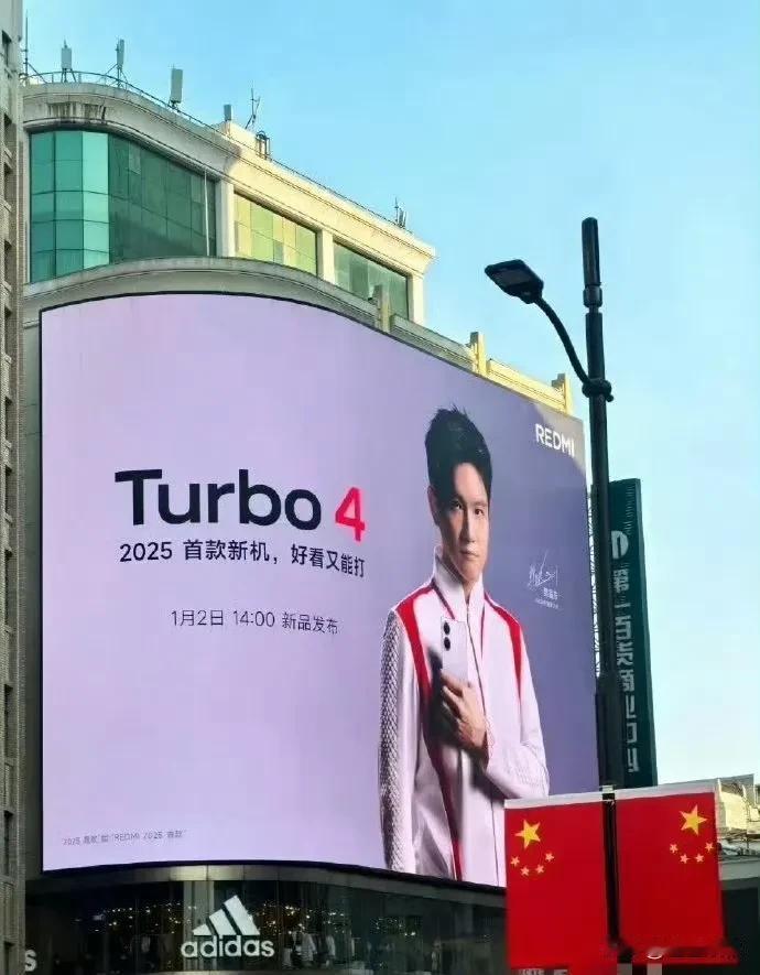 樊振东何许人也，天降紫薇星，央视镜头成长起来的八一少帅，是无任何黑点的中国体育正