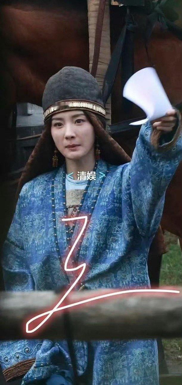 杨幂怎么还一直进剧组啊，能演成什么样子？ 