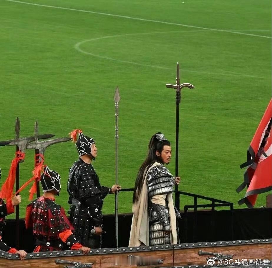 何润东首次回应项羽不肯过江东何润东牵马交新车和虞姬同框  两千年前项羽不过江，两