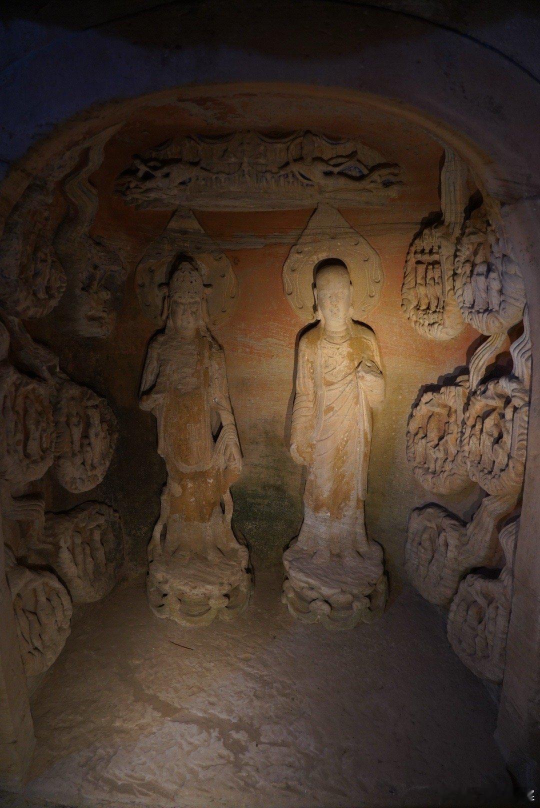 岽游记  重庆大足北山摩崖造像图一，观音地藏龛图七-图九，药师佛地藏龛图十三，炽