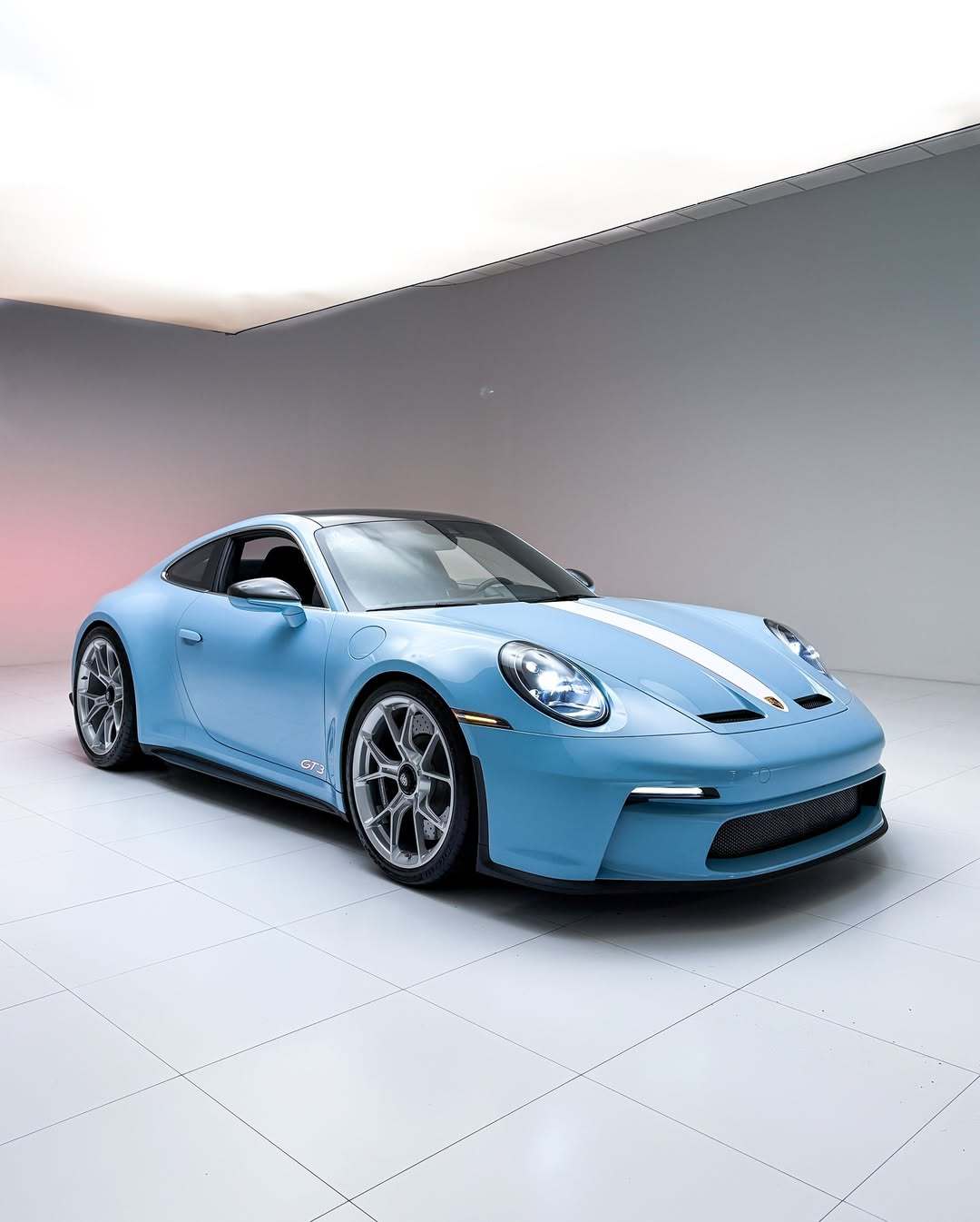 Gulf Blue Porsche 911 GT3 Touring ​​​