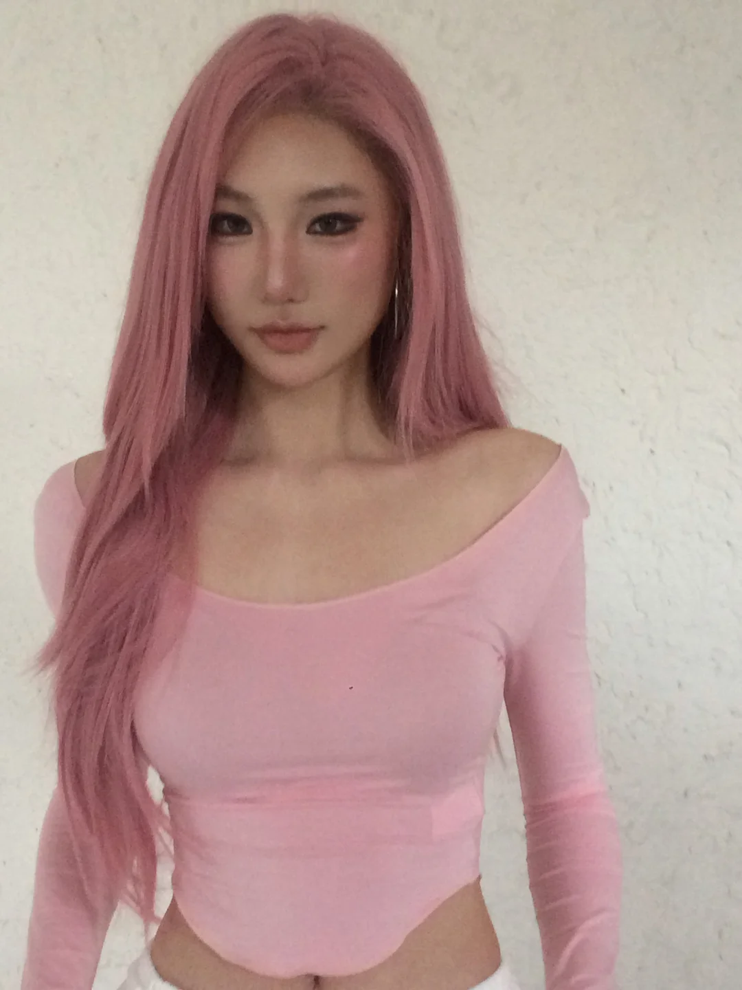 看起来不好惹其实事实如此 👩🏻‍🎤