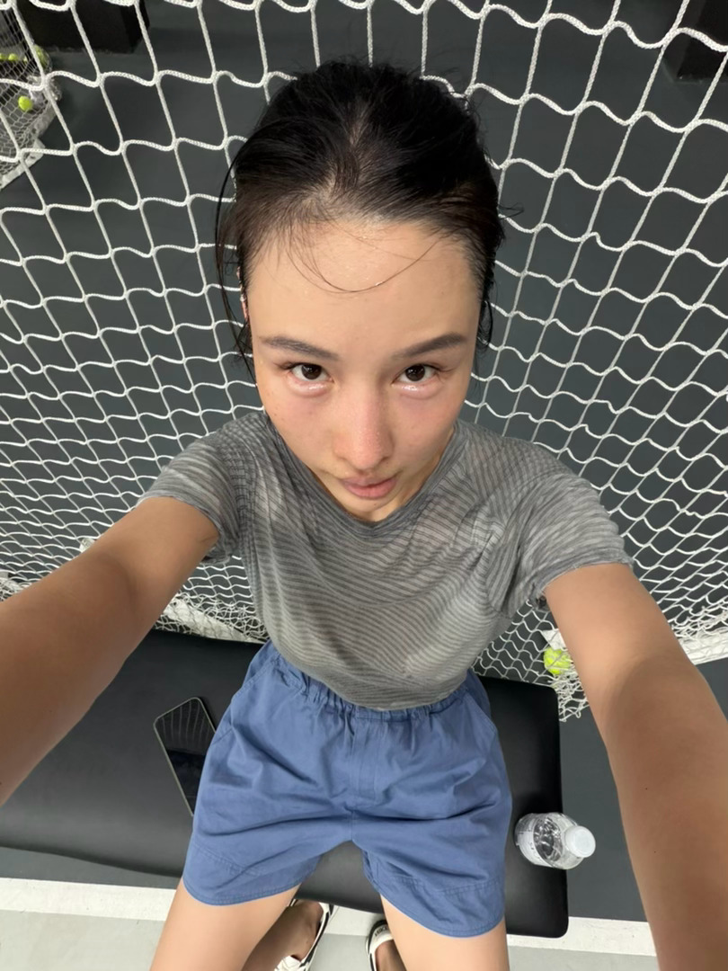 关于瘦 怎么瘦 怎么控制食欲吃 今天和朋友聊天诶，聊着聊着 我还真有小经验可以分