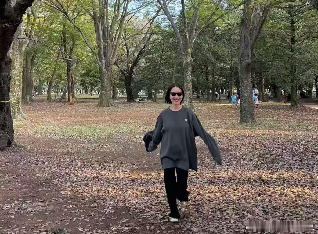 #郝劭文老婆晒照官宣怀孕#林宁瑞是第二次当妈妈，心态上要比郝劭文放松，而第一次要
