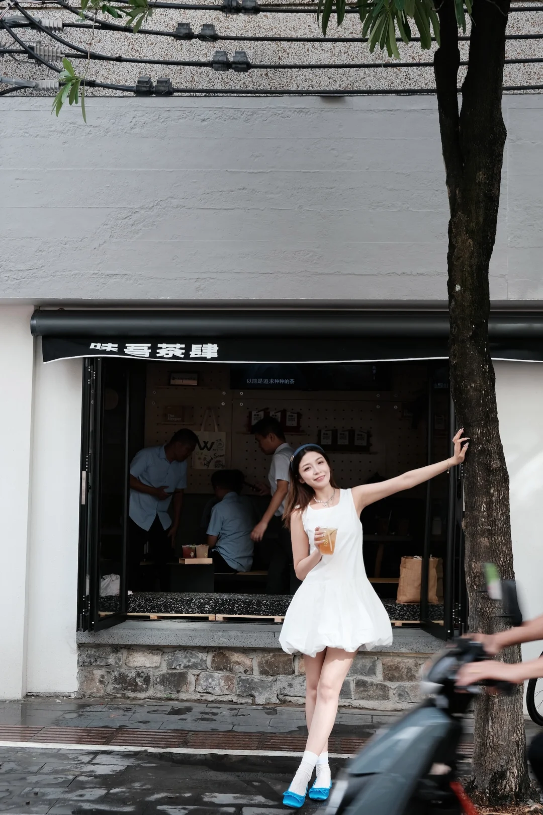 没去上海…就在家楼下的茶饮店 海口新开的！！