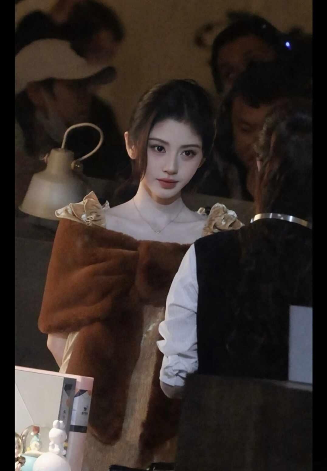 这套造型正面也太美了吧
鞠婧祎 苏绿夏 万花世界 登场即惊艳 美出新高度 阿黛 