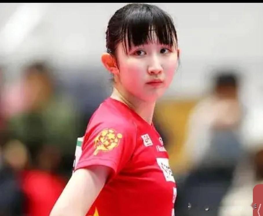 乒乓球WTT伦敦冠军挑战赛，女单1/8决赛，早田希娜VS杨晓馨，
第一局早田希娜