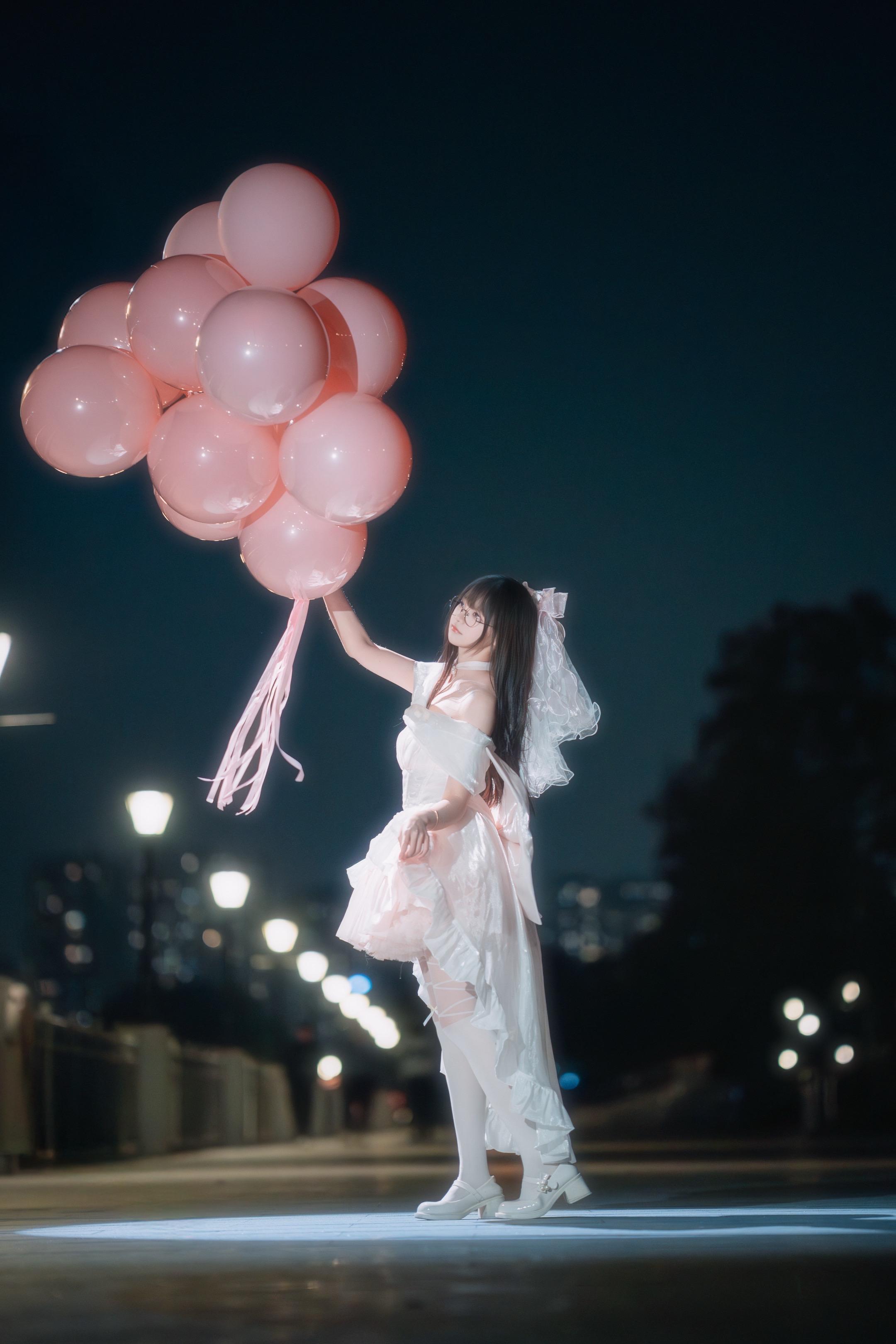 朋友说我像个小蛋糕一样可爱。